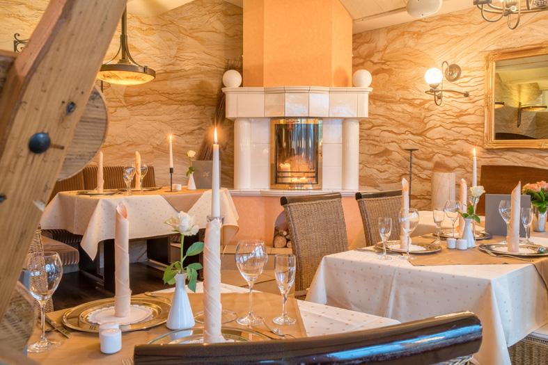 Boutique Luxury Hotel E Brochure Charme Caractere Hotels